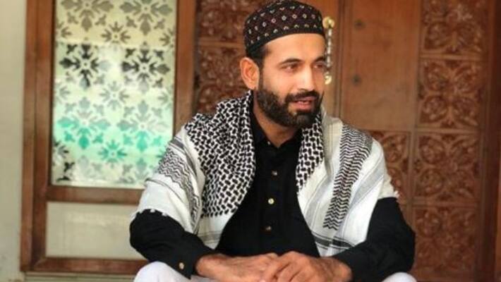 Irfan Pathan was called next Hafiz Said by a Twitter user, Pathan angry over incident bsp Irfan Pathan was called next Hafiz Said by a Twitter user, Pathan angry over incident bsp