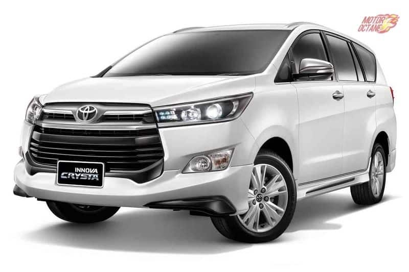 Innova CNG Spied When Testing