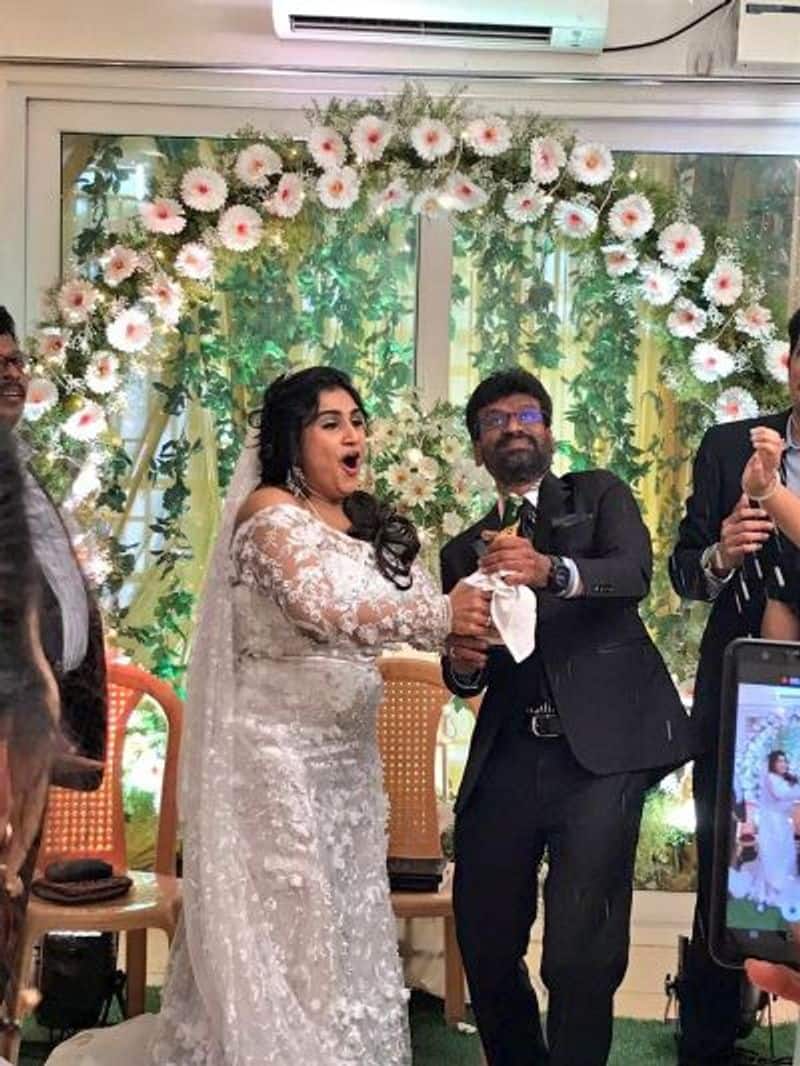 vanitha marriage issue peter paul first wife rise the complaint for police officer