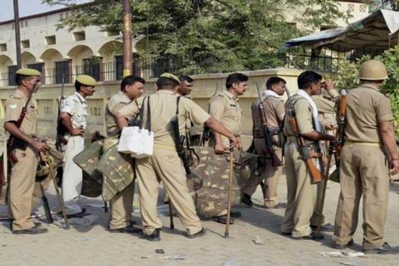 Killer Vikas Dubey mother said police should kill him if caught kpl