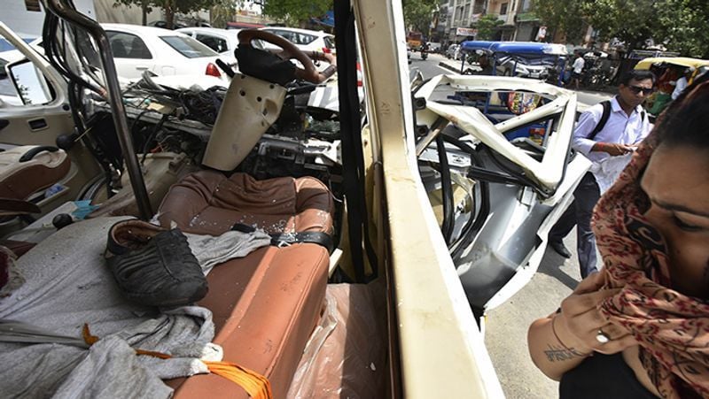 Simdega News, Shocking pictures related to road accidents kpa