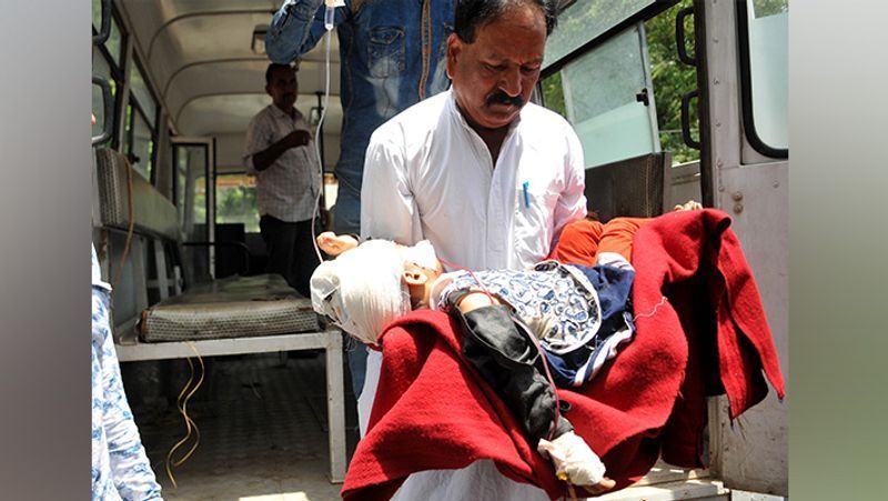 Simdega News, Shocking pictures related to road accidents kpa