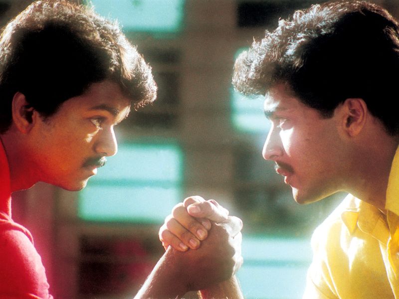 நேருக்கு நேர் படத்தில் வசந்த் இயக்கி விஜய் மற்றும் சூர்யா நடித்துள்ளார்கள் அப்போ இருந்த இளம் நடிகர்களின் காம்போ லக்கி 