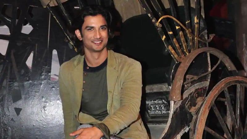 সেই সময় সুশান্তের অভিনয় দক্ষতায় মুগ্ধ হয়েছিলেন বনশালী। এছাড়াও সুশান্তের মানসিক অবসাদের বিষয় তাঁর কাছে সম্পূর্ণ অজানা ছিল বলেই জানান। সুশান্তের সঙ্গে তাঁর তেমন যোগাযোগ ছিল না। তাই এ বিষয় তাঁর কোনও জ্ঞান নেই।