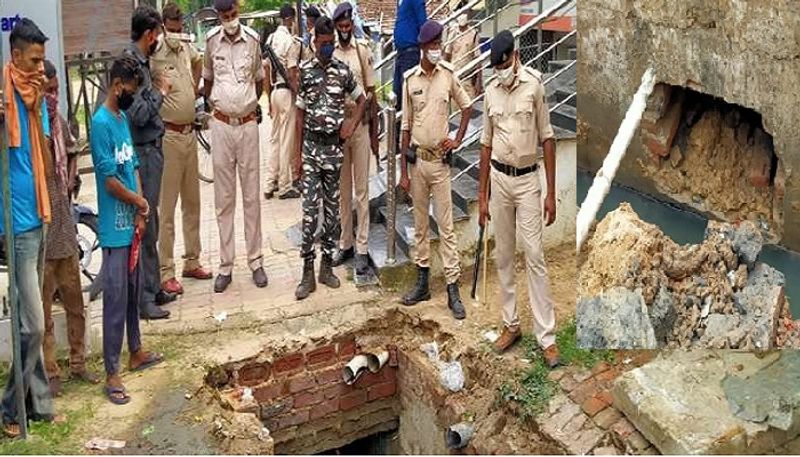 Banks were digging to dig tunne l, open pole during cleaning of drain, this material was found asa