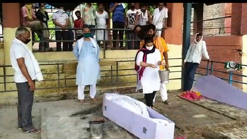 daughter of the martyr CO said, i am proud of the martyrdom of my father kpl