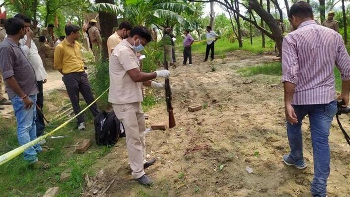 After killing of 8 cops in Kanpur, UP police probes own men BAL After killing of 8 cops in Kanpur, UP police probes own men BAL