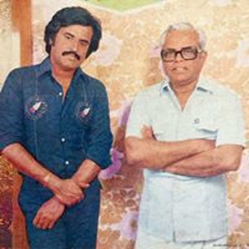 ரஜினிகாந்த் என்ற இளைஞனுக்குள் ஒரு சூப்பர்ஸ்டார் ஒளிந்திருப்பதை தெரிந்துகொண்ட பாலச்சந்தர் தன்னுடைய ” அபூர்வ ராகங்கள் ” படத்தில் நடிப்பதற்கு வாய்ப்பு அளித்தார். சிறு வேடம் என்றாலும் முக்கியமான வேடம். யார் அந்த புதுமுகம் என்று ரசிகர்கள் கேட்கிற அளவுக்கு ரஜினி நடித்தார்.