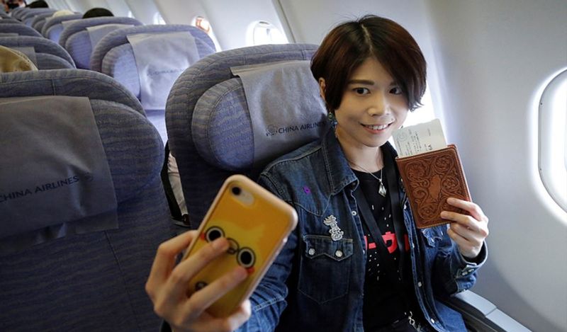 taiwan holiday starving people booking costly fake flight tickets in Corona for millions but the plane does not fly kph