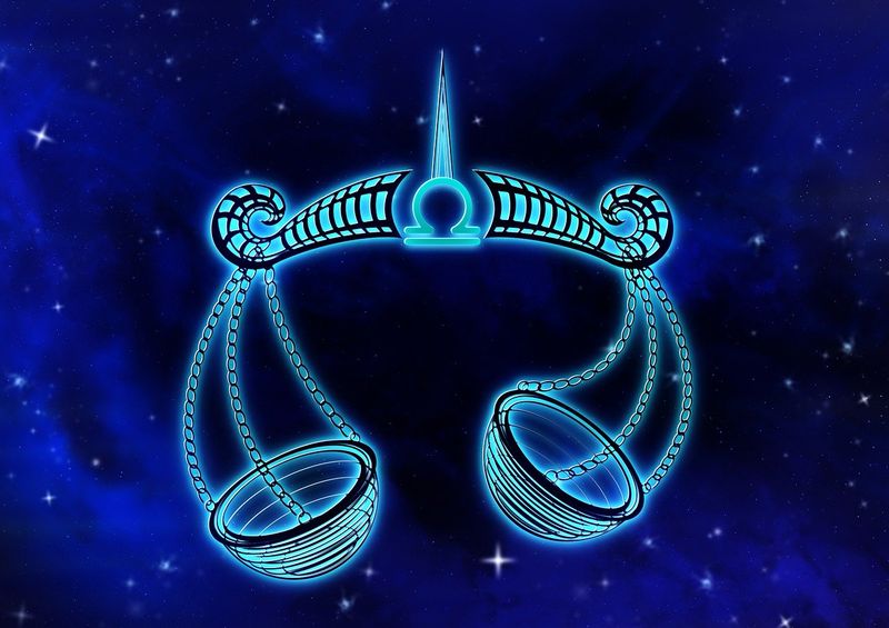 Libra (ಸೆಪ್ಟೆಂಬರ್ 23- ಅಕ್ಟೋಬರ್ 22)ರಲ್ಲಿ ಜನಿಸಿರುವ ವ್ಯಕ್ತಿಗಳು.