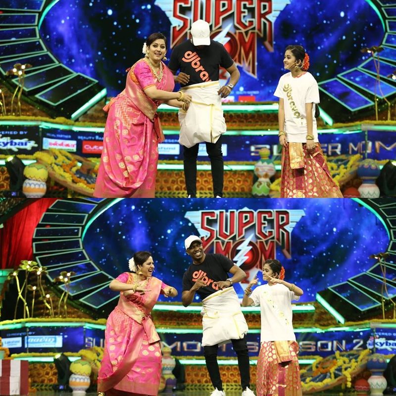 நிகழ்ச்சியில் சிறப்பு விருத்தினரை அம்மா, பொண்ணு சேர்ந்து கலாய்க்கும் தருணம்