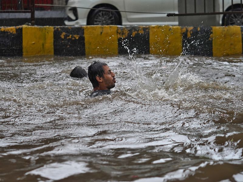 Mumbai hit by heavy rains and floods KPP
