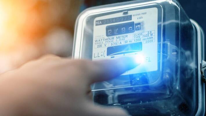 Telangana Consumer gets Rs 25 lakh power bill; revised to R s.2000 Telangana Consumer gets Rs 25 lakh power bill; revised to R s.2000