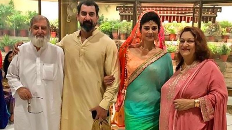 Akshay Kumar Ex Girlfriend Pooja Batra and Nawab Shah Wedding Anniversary KPG