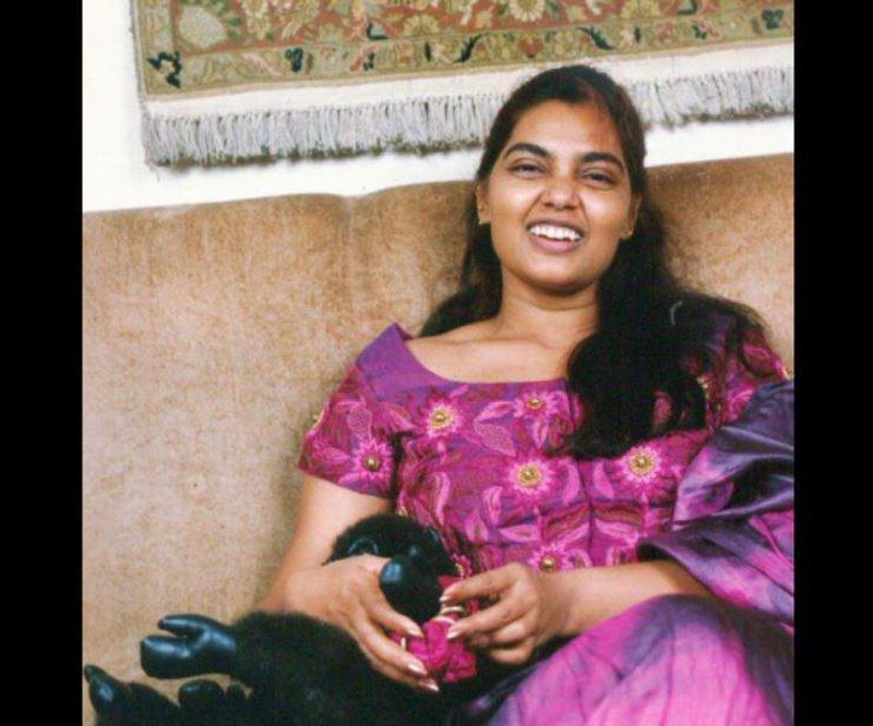 சில்க் ஸ்மிதா ஒருவரை காதலித்ததாகவும் அந்த காதல் தோல்வியால் தான் அவர் தற்கொலை செய்து கொண்டதாகவும் கூறப்படுகிறது. 