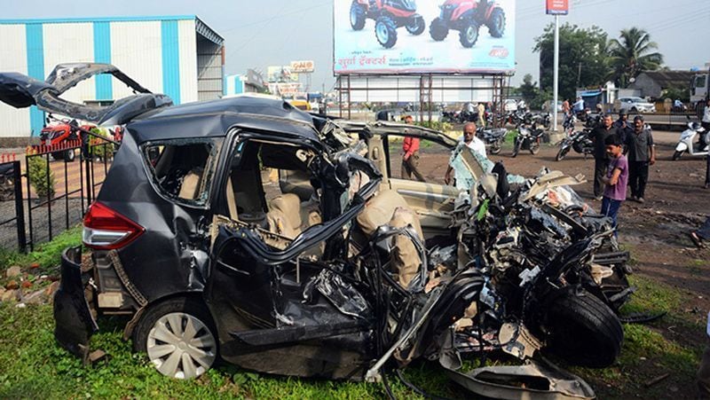 Accident photos, pictures showing of accidents in India kpa