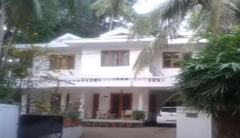 ఇది నయనతార కేరళలో కొన్న లగ్జరియస్ బంగ్లా.