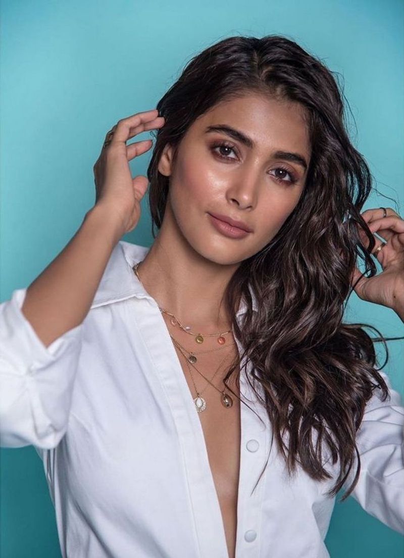 some sizzling pictures of the model turned actress Pooja Hegde
