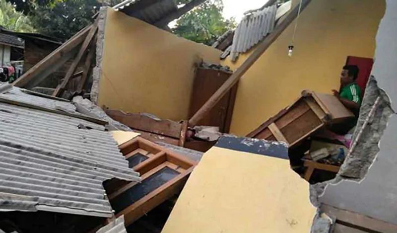 why worlds largest country based on islands indonesia is worst hit by earthquakes kph