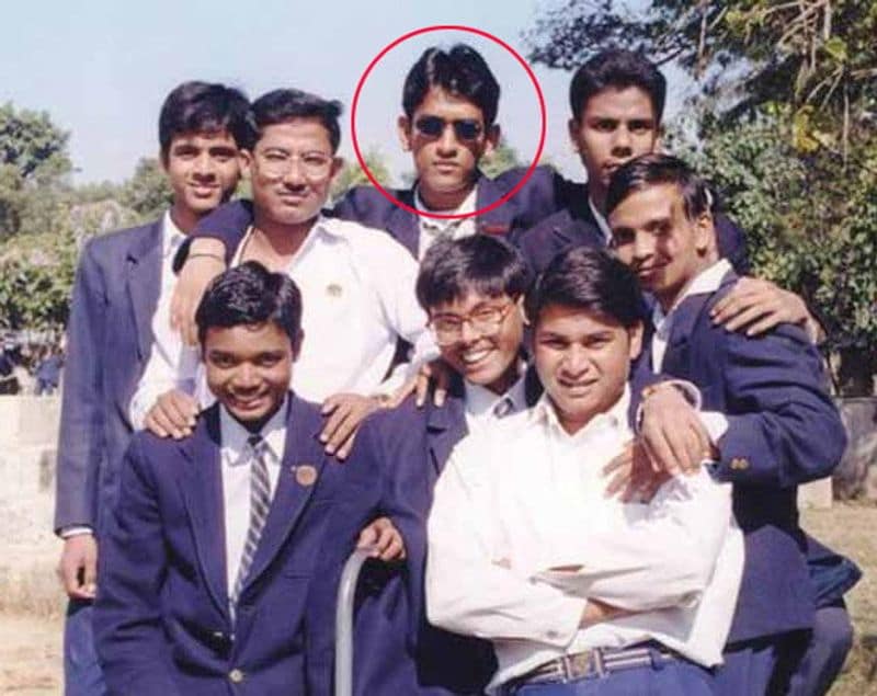 MS Dhoni reached the top of success from small town 10 unseen photos kpl