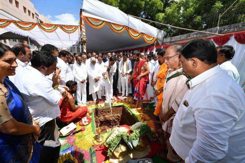 new secretariat bulding foundation programe at telangana in 2019