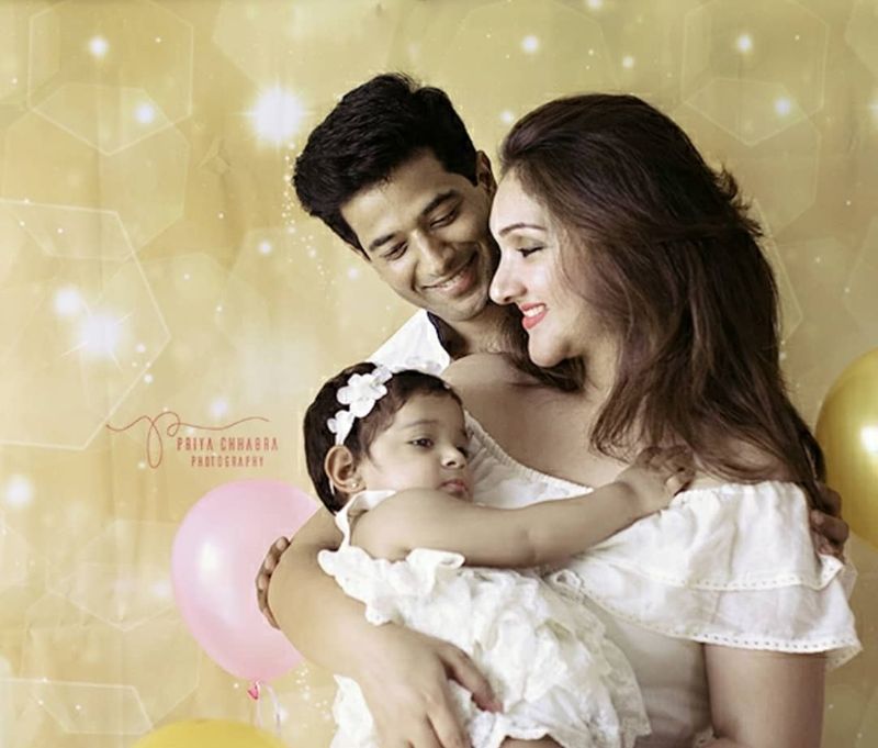 அழகிய குடும்ப புகைப்படம் 
