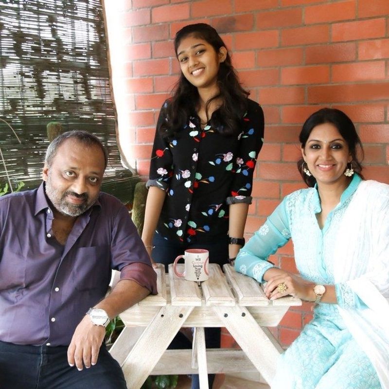 இவங்களுக்கு ஒரு பெண் குழந்தை பிறக்கிறது அவங்க தான் நியடி 