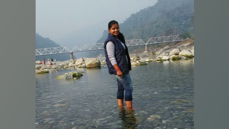 Female pcs officer executed suicide by hanging in balia kpl