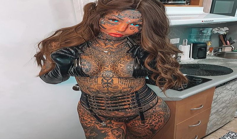 dragon girl amber luke spends 90 lakh rupees on extreme body modification including 600 tattoos to breast hip implants kph