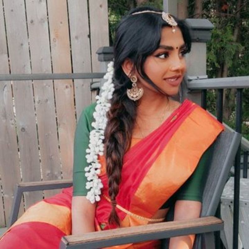 Foreigner women inspired by desi Indian look sareetwitter photos viral