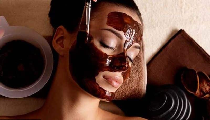 easy face masks you can make at home on World Chocolate Day