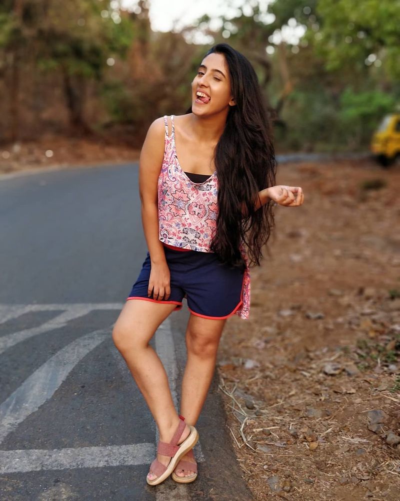 Tik Tok star Sameeksha Sud Facts and profiles 59 Chinese apps banned in India kpn
