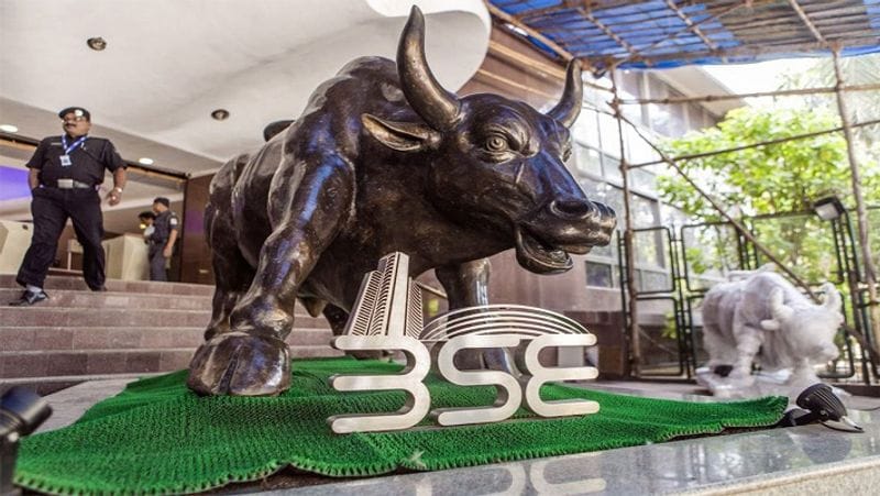 Reliance Industries market cap crossed 12 lakh crores, compnay made a new record MJA
