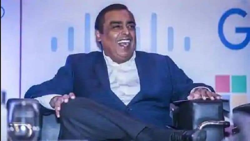 Reliance Industries market cap crossed 12 lakh crores, compnay made a new record MJA