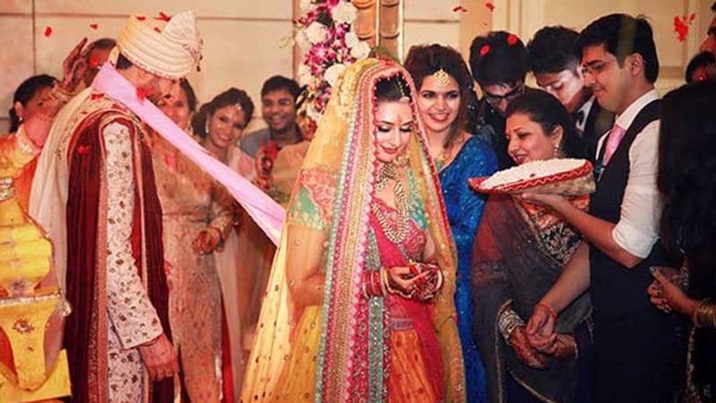 Tv Serial Yeh Hai Mohabbatein Actress Divyanka tripathi Celebrating Marriage Anniversary know her love Story with vivek dahiya KPY