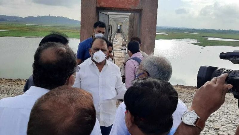 jharkhand government chief minister hemant soren and many ias ips home quarantine after corona positive report minister kpr