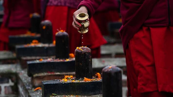 Shravan Shivratri 2020 know about the Chaturdashi Tithi puja vidhi and importance yog BDD Shravan Shivratri 2020 know about the Chaturdashi Tithi puja vidhi and importance yog BDD