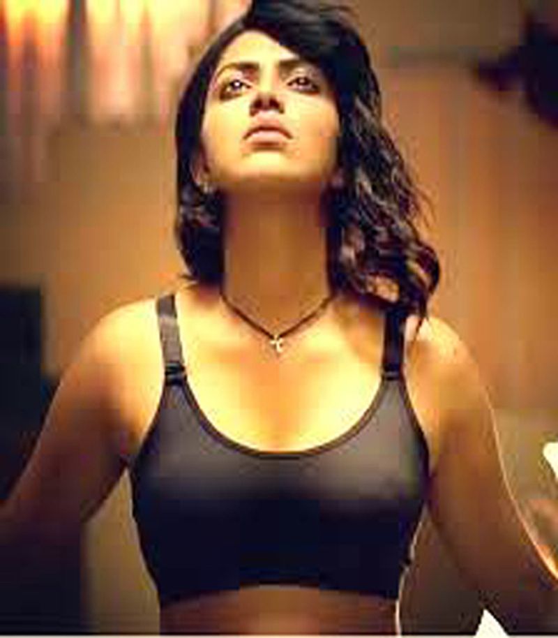 ఇటీవల అమలాపాల్ నటించిన ఆమె (ఆడై) చిత్రంలో నగ్నంగా నటించి సంచలనం సృష్టించింది. సినిమా కమర్షియల్ గా వర్కవుట్ కాకపోయినా ఆమె ధైర్యానికి అందరూ మెచ్చుకున్నారు.