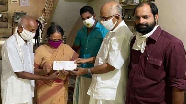 Family gave money to Kerala Chief Ministers Distress Relief Fund Family gave money to Kerala Chief Ministers Distress Relief Fund