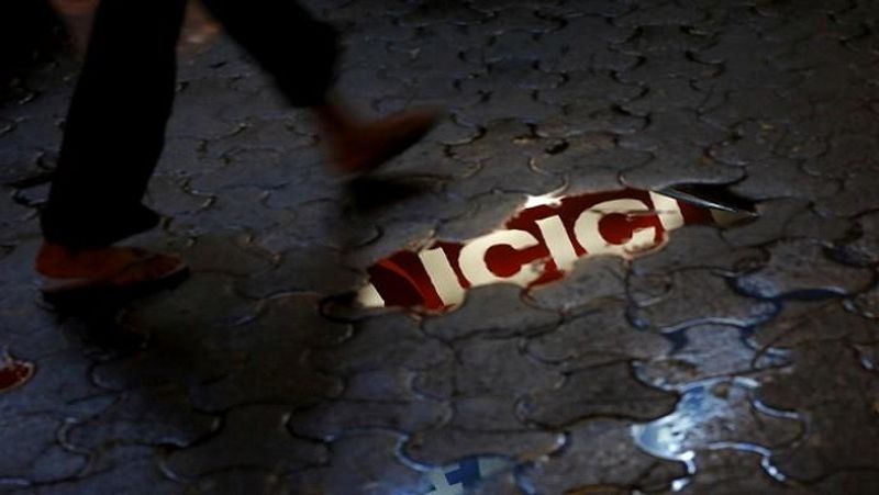 ICICI Bank rewards 80 thousand employees, 8 per cent increase in salary MJA