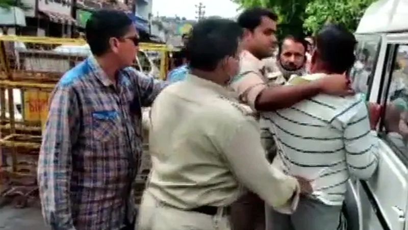 Kanpur Encounter Case updates: Most wanted Gangster Vikas Dubey Arrested in madhya pradesh ujjain mahakal temple See his All pics KPY
