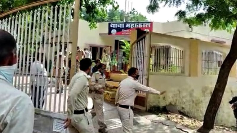 Kanpur Encounter Case updates: Most wanted Gangster Vikas Dubey Arrested in madhya pradesh ujjain mahakal temple See his All pics KPY