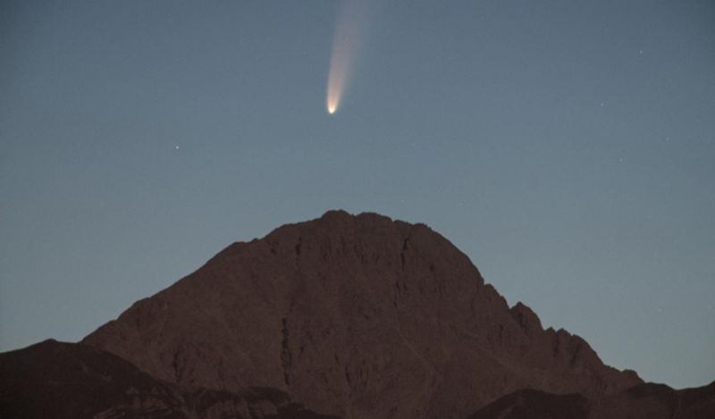 comet neowise may hit earth on 27 july scientists claims possibility kph