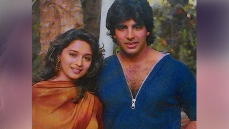 madhuri dixit reveal secret about akshay kumar said actor steals watches from people KPJ