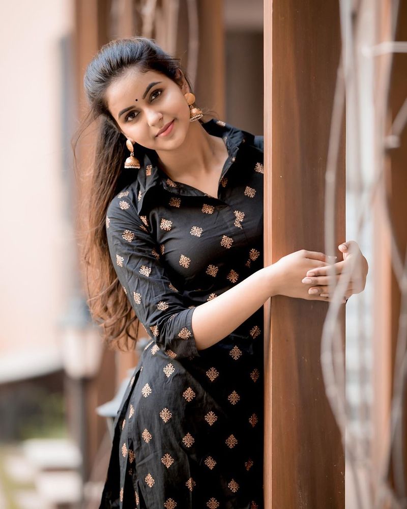 அழகுக்கு குறை இல்லை 