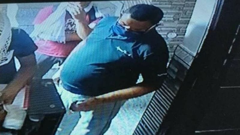 gangster Vikas Dubey attempted to flee after the car overturned KPP