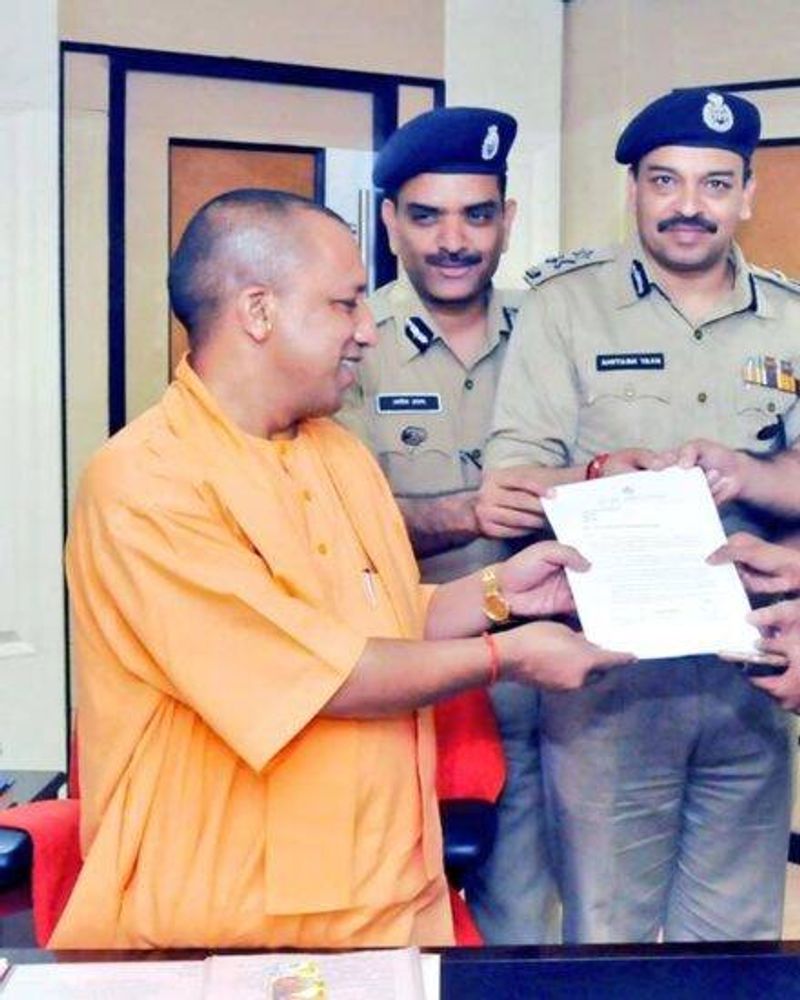 IAS Amitabh Yash team encounters Vikas Dubey kpn