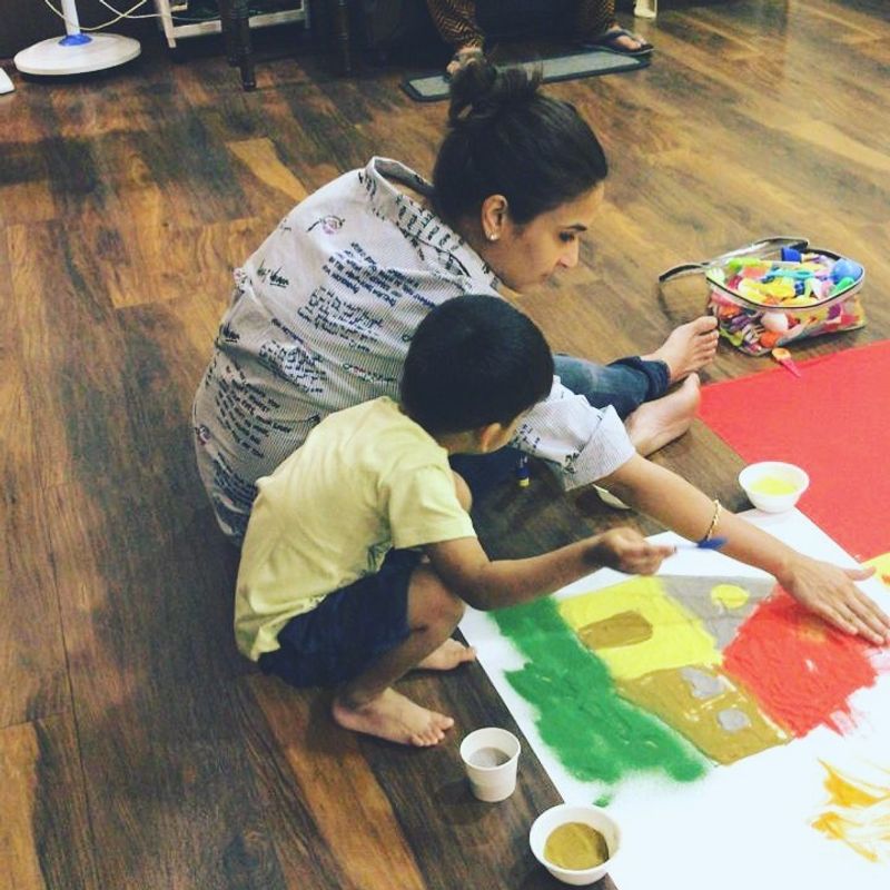 செல்ல மகனுக்கு இப்போவே அனைத்தையும் கற்று கொடுக்கும் சௌந்தர்யா 