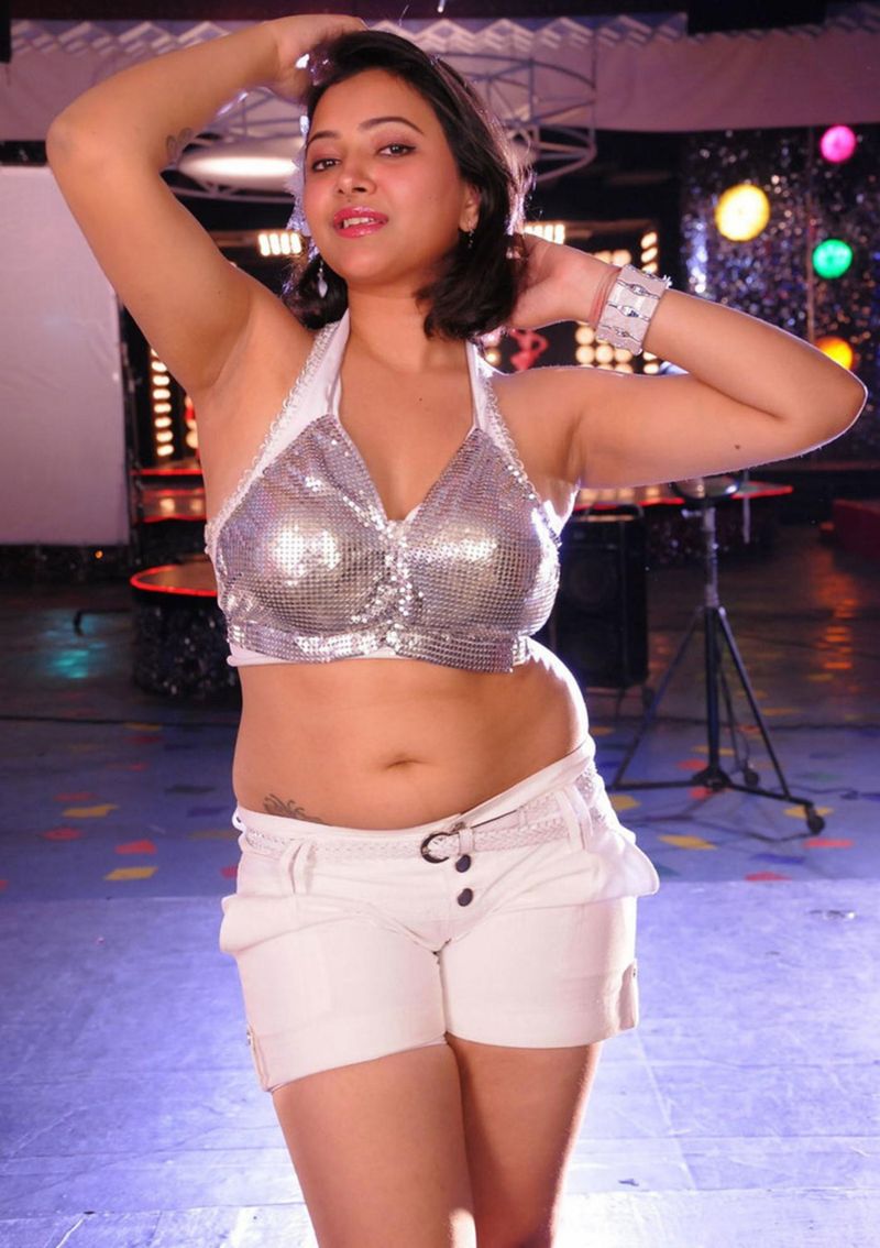 Shweta Basu Prasad donned a bikini on the beaches of Goa