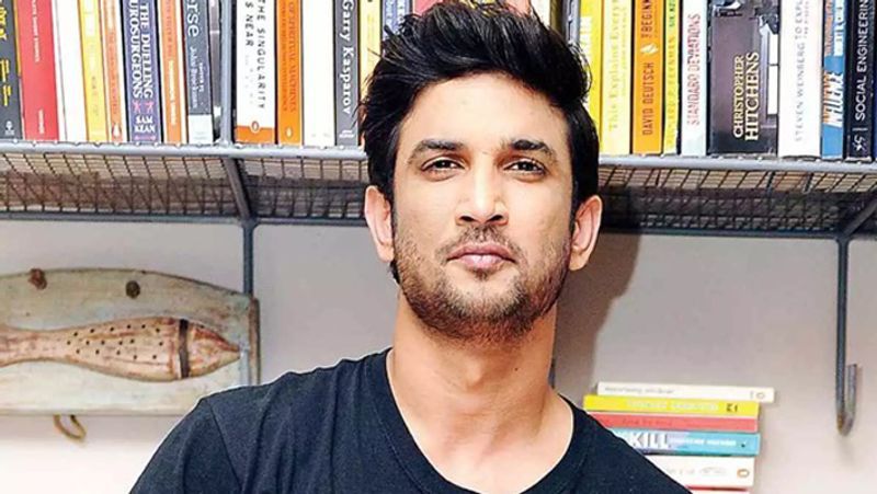 সুশান্তের মৃত্যুর ঘটনায় বলিউডের প্রভাবশালীরা কীভাবে এত চুপ করে রইলেন, সেই নিয়েই প্রশ্ন তুলেছেন বিজেপি সাংসদ।